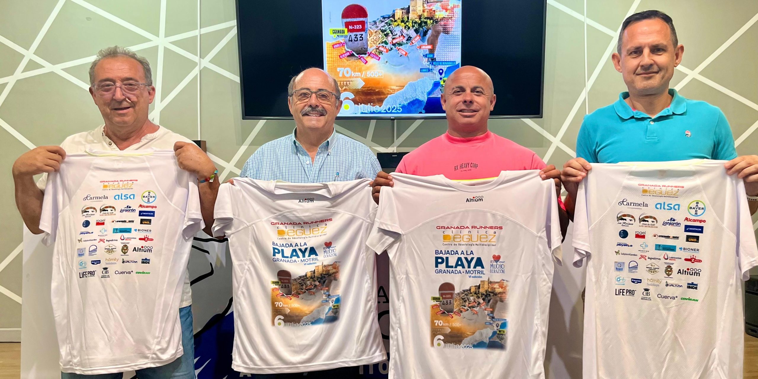 la-bajada-a-la-playa-celebra-su-sexta-edicion-con-record-de-participacion-y-un-mensaje-de-corazon