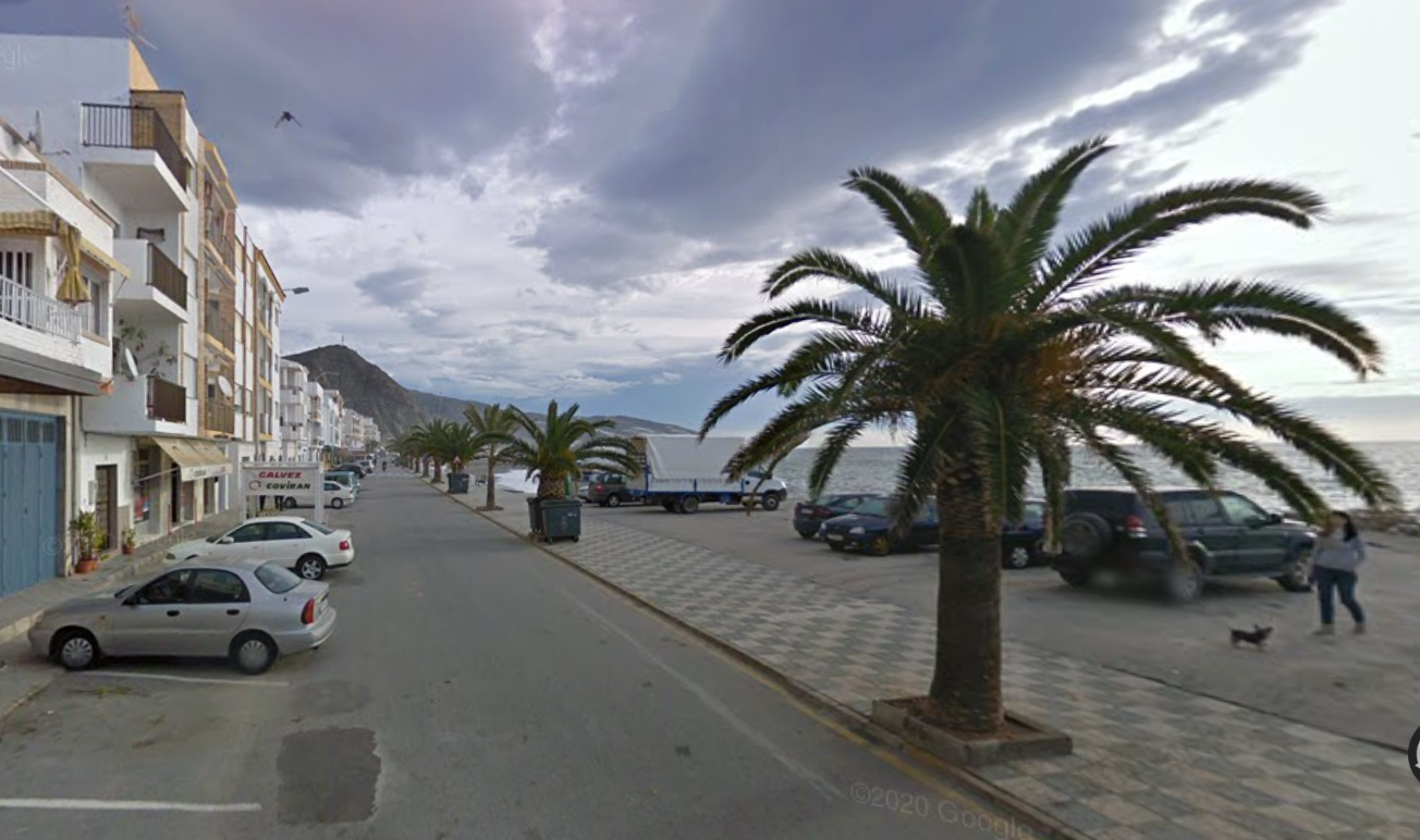 hallan-el-cuerpo-sin-vida-de-un-hombre-de-69-anos-en-la-playa-de-la-mamola