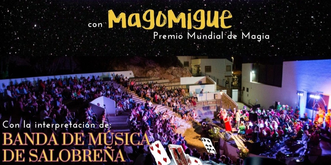 la-banda-de-musica-de-salobrena-presenta-un-espectaculo-unico-junto-al-ilusionista-magomigue-en-el-viii-encuentro-musico-cultural-jose-pareja-serrano