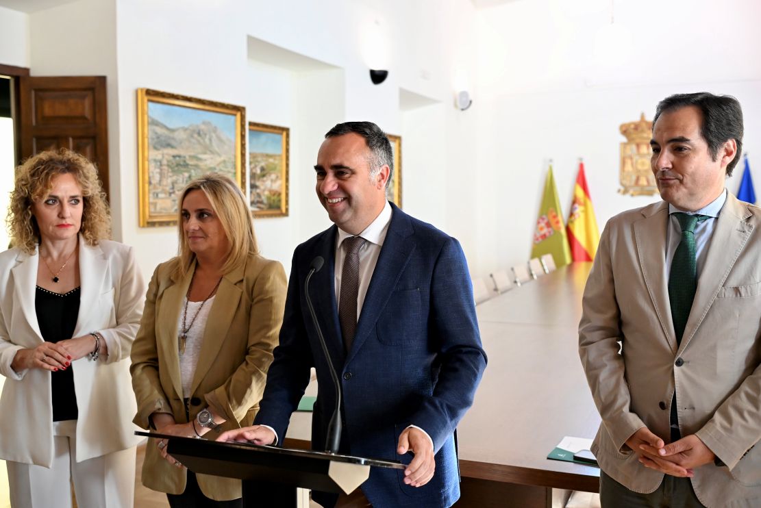 granada-diputacion-inicia-los-tramites-para-la-adquisicion-del-inmueble-del-banco-de-espana