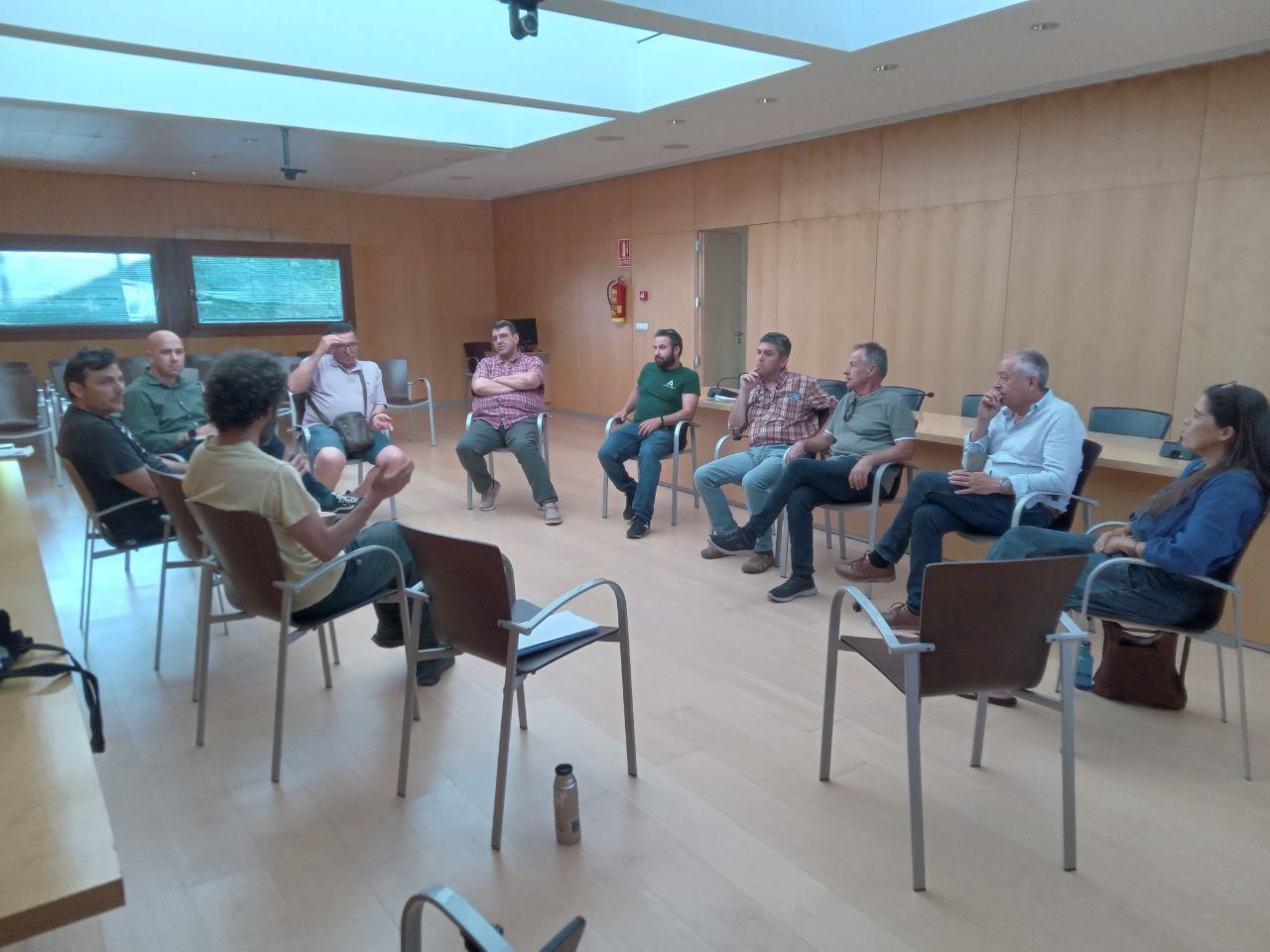 un-encuentro-en-orgiva-reune-voces-locales-por-el-futuro-de-sierra-lujar