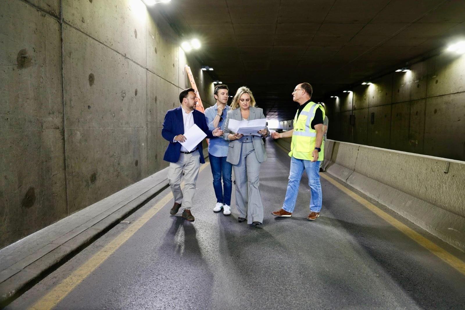 el-ayuntamiento-finaliza-la-renovacion-del-alumbrado-del-tunel-de-la-rotonda-del-helicoptero-con-un-ahorro-de-un-87-en-la-factura-de-la-luz