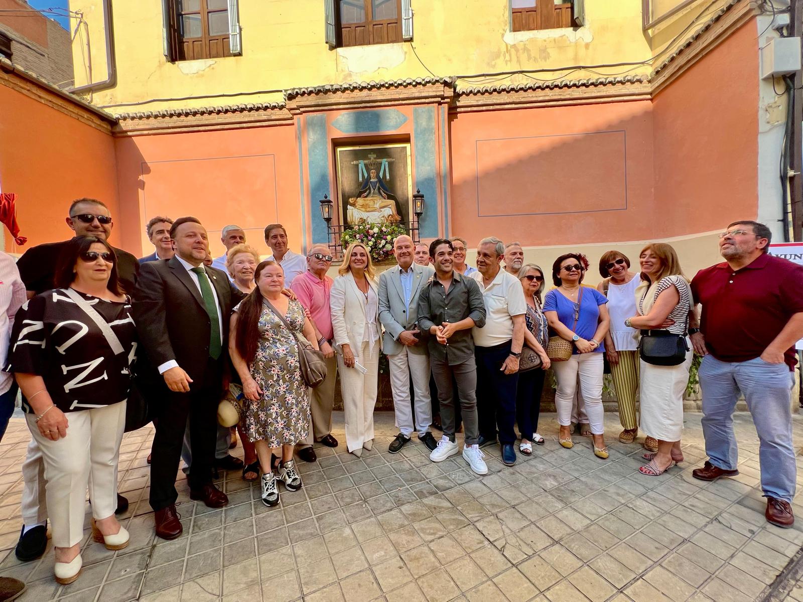 el-ayuntamiento-de-granada-restaura-el-pilar-de-la-virgen-de-las-angustias-de-la-calle-elvira-datado-en-1671-con-una-inversion-de-32-000-euros