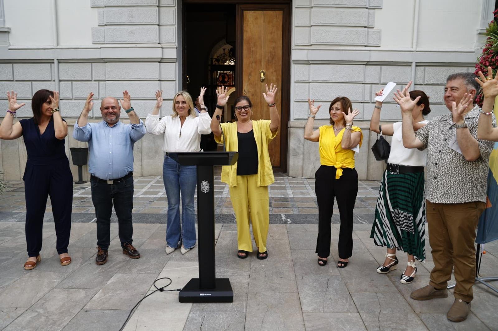 el-ayuntamiento-de-granada-se-suma-a-la-conmemoracion-del-dia-nacional-de-las-lenguas-de-signos-junto-a-asogra