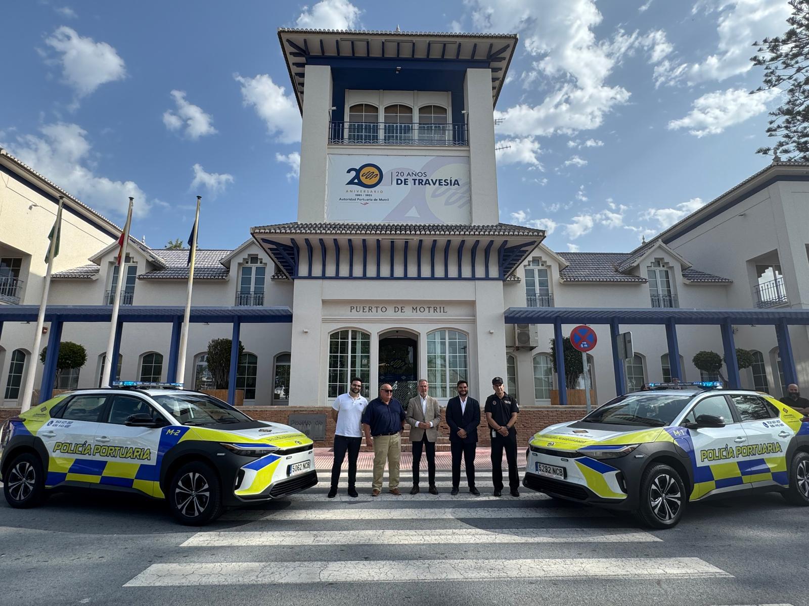el-puerto-de-motril-refuerza-la-operatividad-de-su-policia-portuaria-con-dos-nuevos-vehiculos-electricos-y-sostenibles