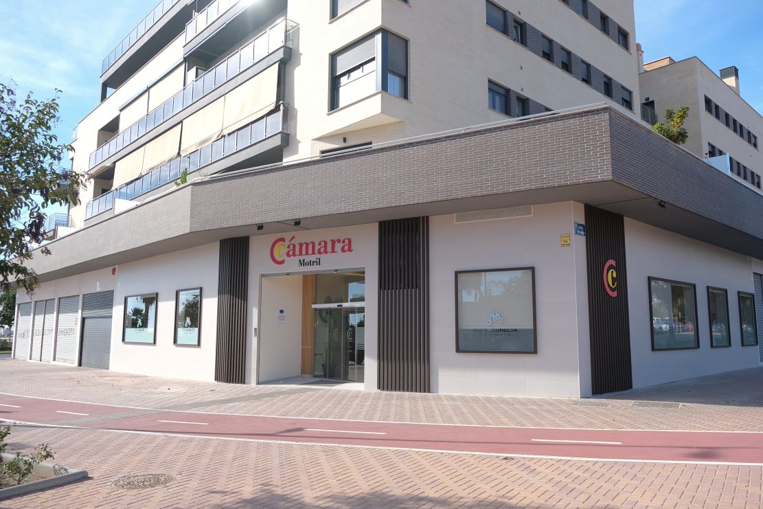 la-camara-de-comercio-de-motril-entrega-sus-medallas-de-oro-2025-a-distintas-personalidades