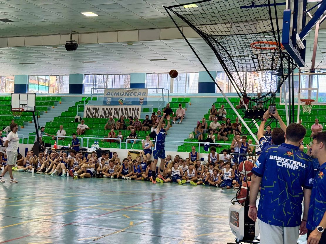 almunecar-despide-con-exito-el-v-training-camp-curro-segura-que-reunio-a-140-jovenes-promesas-del-baloncesto