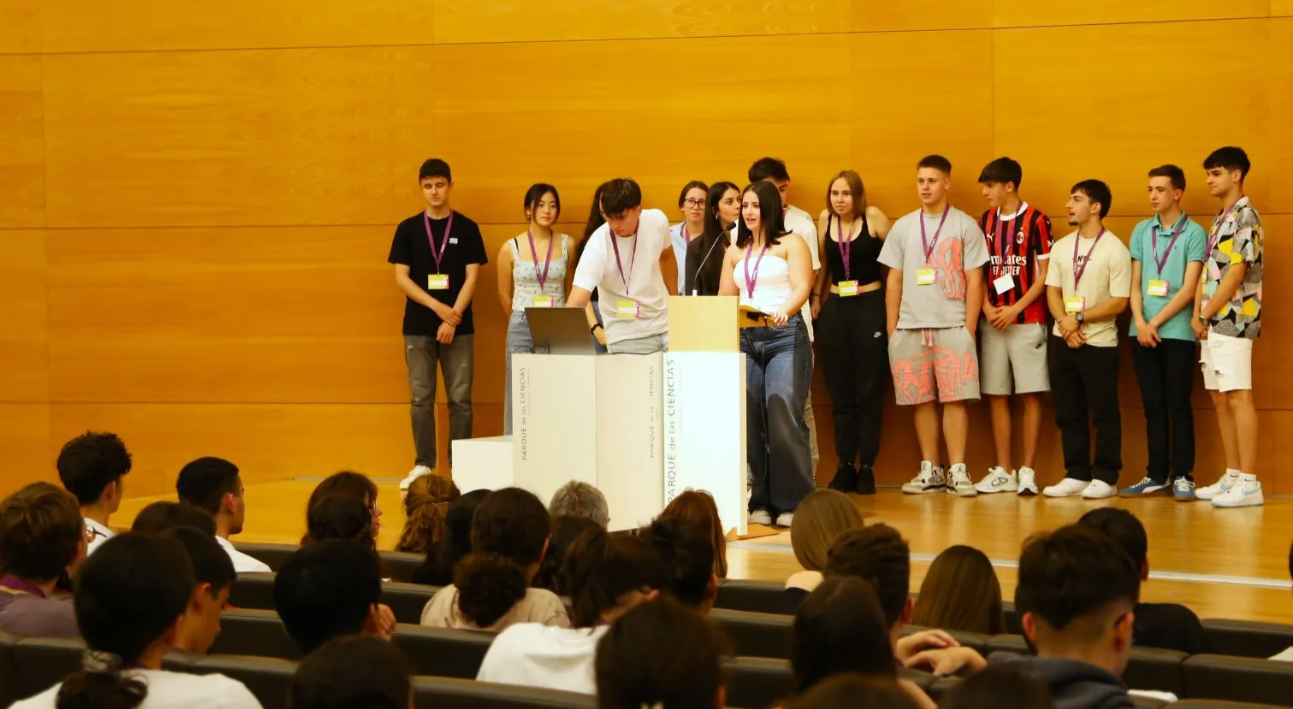 la-unidad-de-cultura-cientifica-de-la-ugr-celebra-su-15o-aniversario-con-mas-de-1-000-acciones-que-han-reunido-a-43-600-participantes