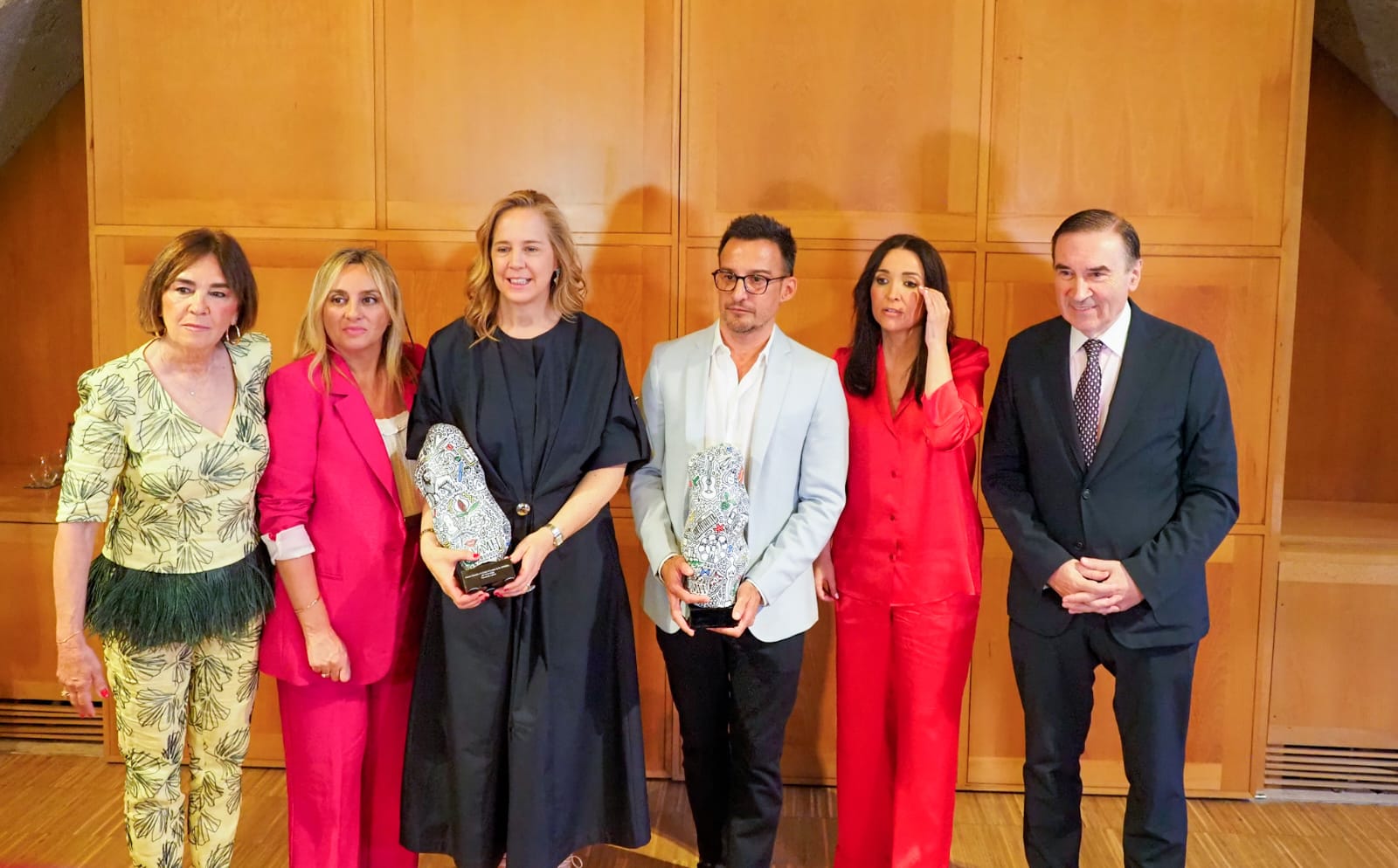 bajo-la-mirada-de-la-alhambra-granada-reconoce-a-amenabar-y-loewe-como-pilares-de-la-cultura-europea