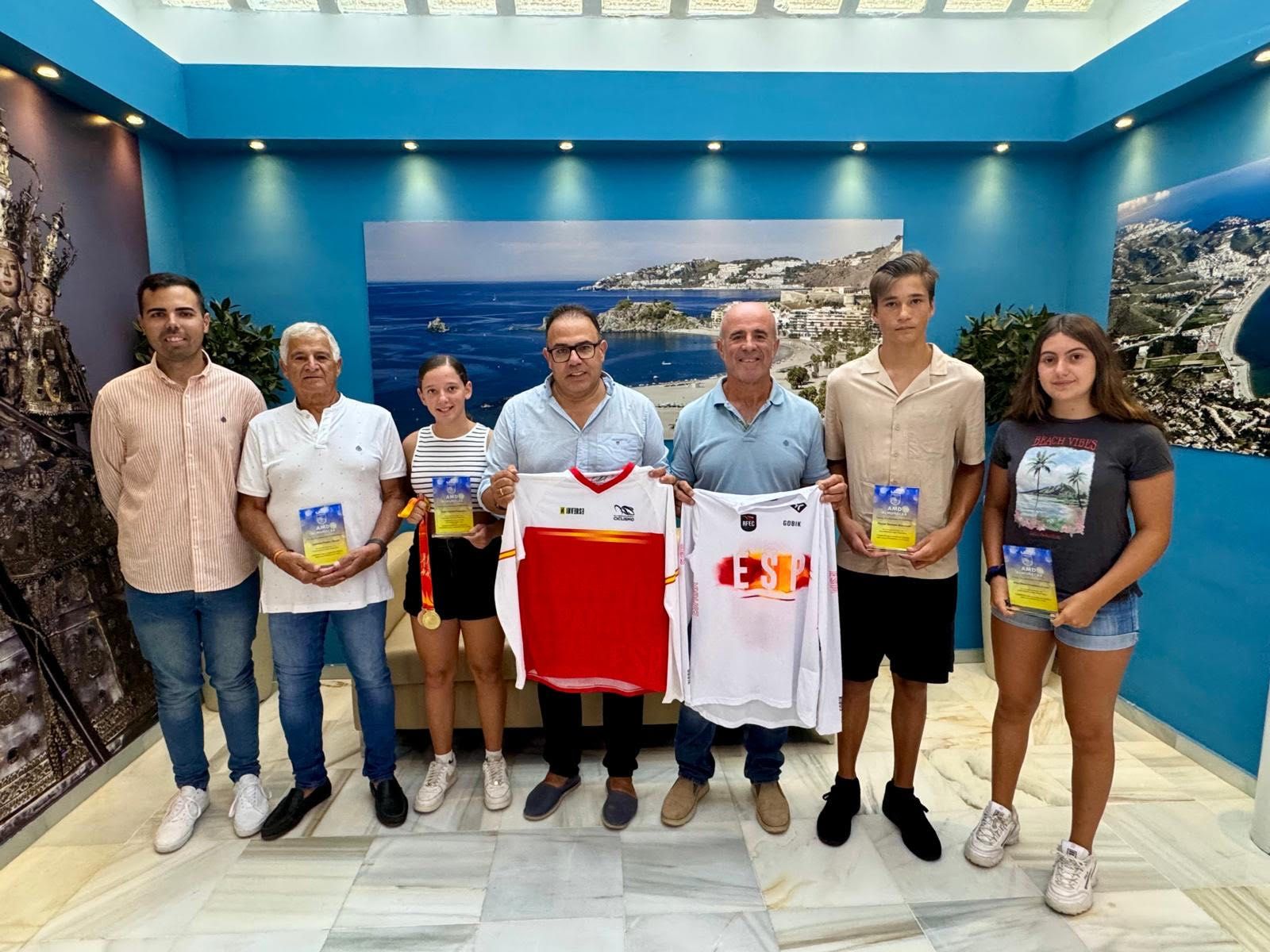 almunecar-recibe-a-sus-campeones-de-bmx-tras-su-gran-actuacion-en-el-campeonato-y-copa-de-espana