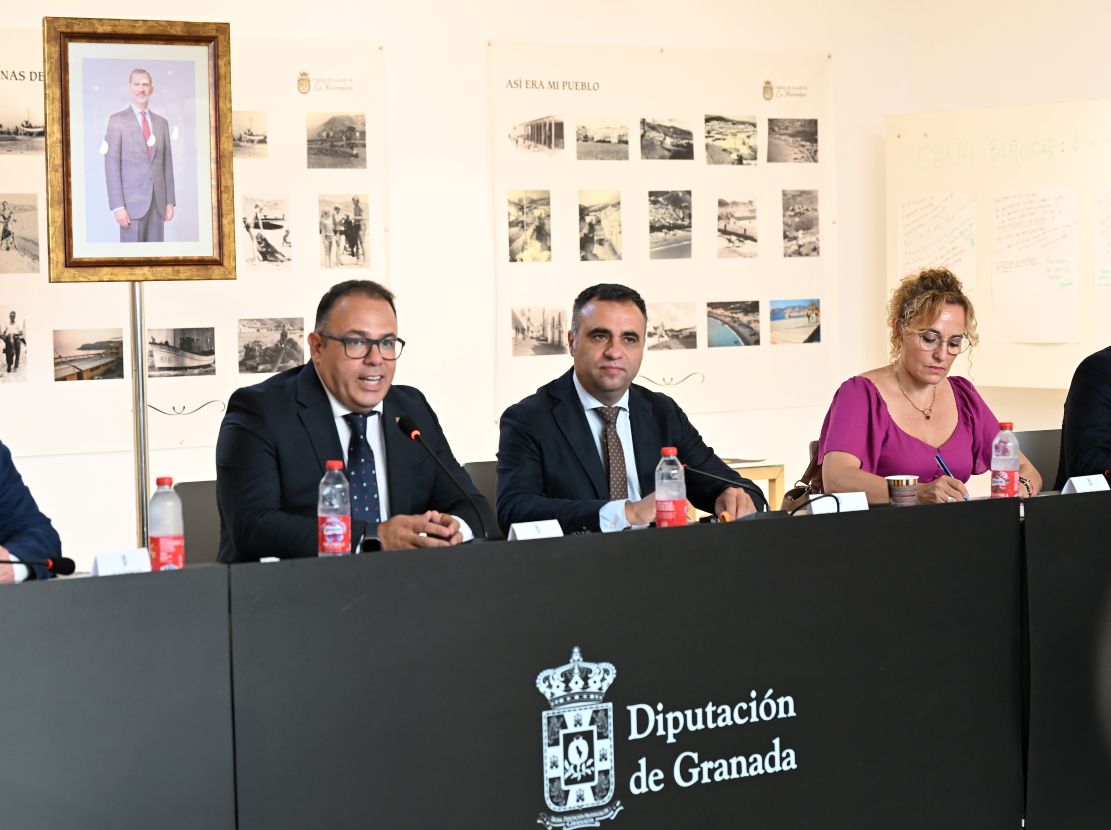 almunecar-la-diputacion-restaurara-el-cristo-de-la-paciencia-y-aprueba-34-millones-para-energia-solar-y-160-000-euros-mas-en-ayudas-para-aparcamientos