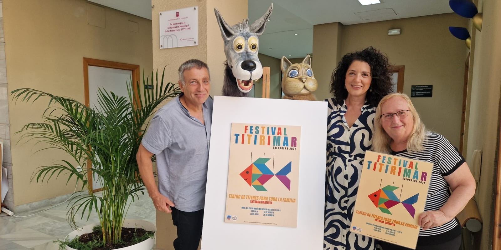 salobrena-organiza-un-festival-titeres-en-la-playa-durante-el-verano