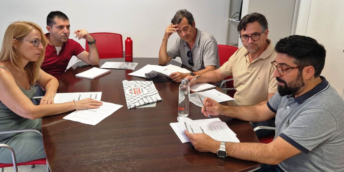ccoo-e-iu-se-unen-para-defender-el-pequeno-comercio-y-a-las-trabajadoras-afectadas-por-la-zgat-en-motril