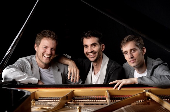 salobrena-la-musica-de-camara-de-trio-vibrart-se-escuchara-a-la-luz-de-la-luna