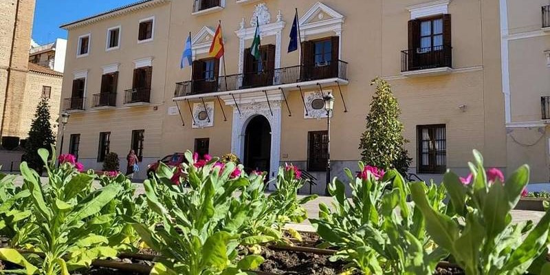 motril-oferta-30-plazas-para-policia-bomberos-accion-social-y-areas-de-personal-accion-social-salud-y-consumo