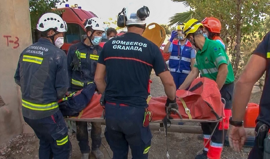 tragedia-en-pinos-puente-dos-trabajadores-fallecen-en-el-incendio-de-una-fabrica-de-aceite