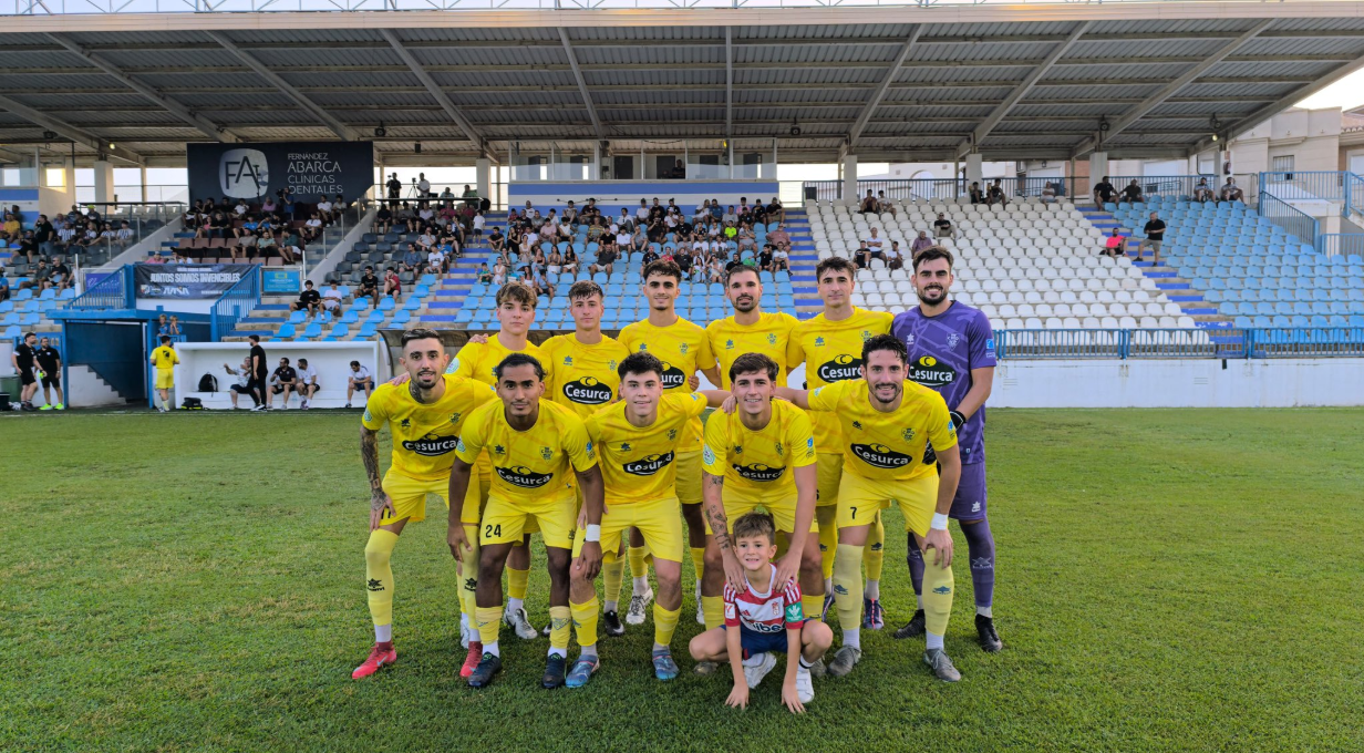 el-huetor-tajar-sorprende-al-cf-motril-y-se-clasifica-para-la-final-de-la-copa-rfaf