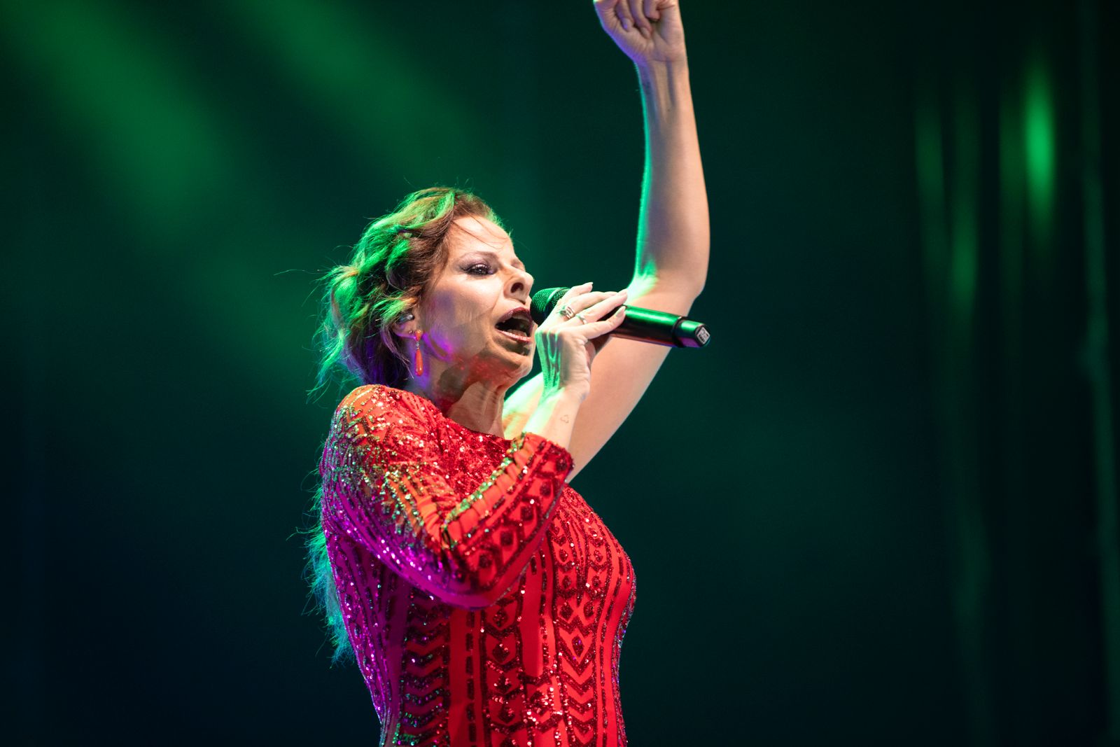 pastora-soler-deslumbra-en-salobrena-con-una-noche-para-el-recuerdo-en-el-tropicalia-summer