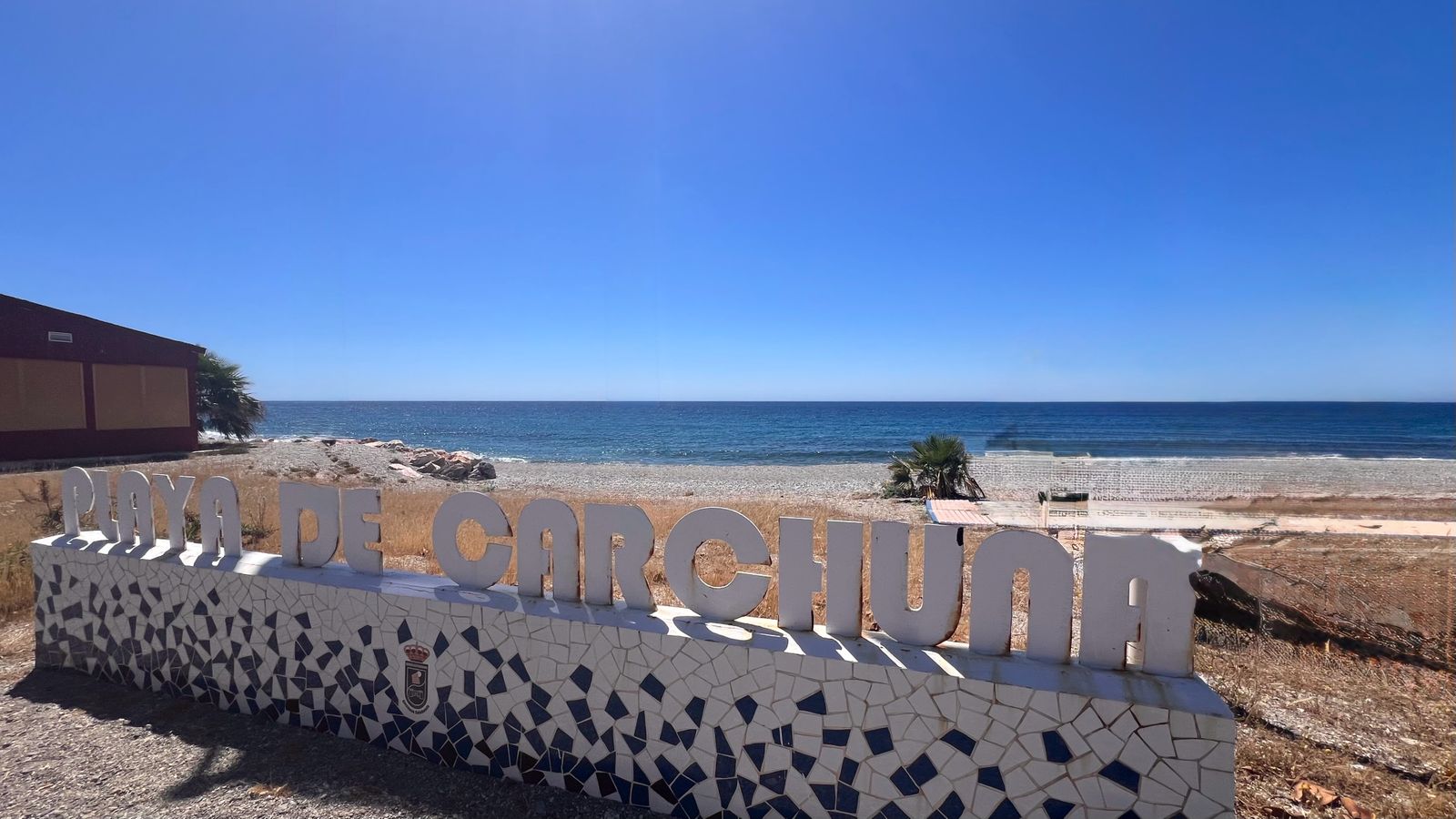 salud-cierra-por-tercera-vez-una-zona-de-la-playa-de-carchuna-debido-a-la-presencia-elevada-de-enterococcus-intestinales-en-sus-aguas