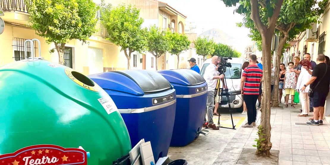 el-psoe-motril-denuncia-que-vecinos-de-la-calle-santisimo-llevan-dos-meses-soportando-malos-olores-y-plagas-por-la-ubicacion-de-contenedores
