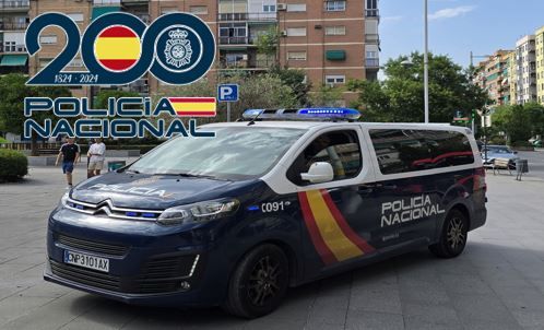 granada-detenido-tras-grabar-a-una-mujer-tomando-una-ducha-en-un-centro-deportivo