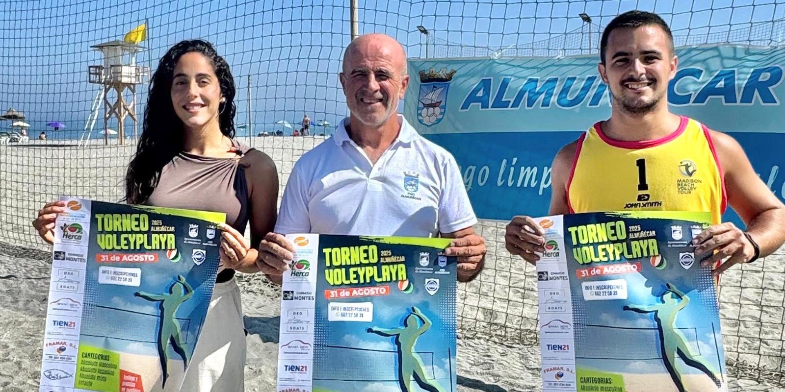 almunecar-despide-agosto-con-un-torneo-de-voley-playa-en-puerta-del-mar