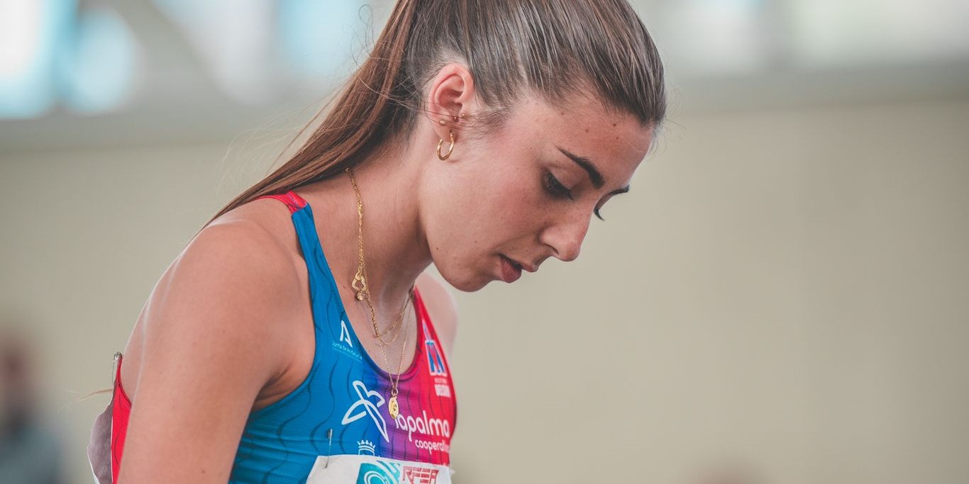 paula-molina-cierra-una-brillante-temporada-con-el-13-o-puesto-nacional-en-los-200-metros-del-campeonato-de-espana-absoluto