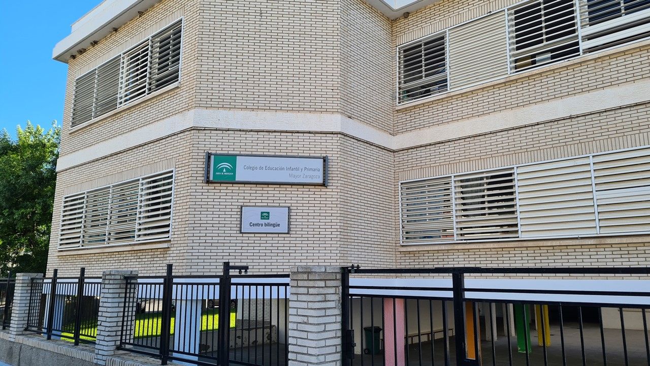 salobrena-refuerza-el-mantenimiento-de-los-colegios-durante-el-verano-para-preparar-el-curso-escolar