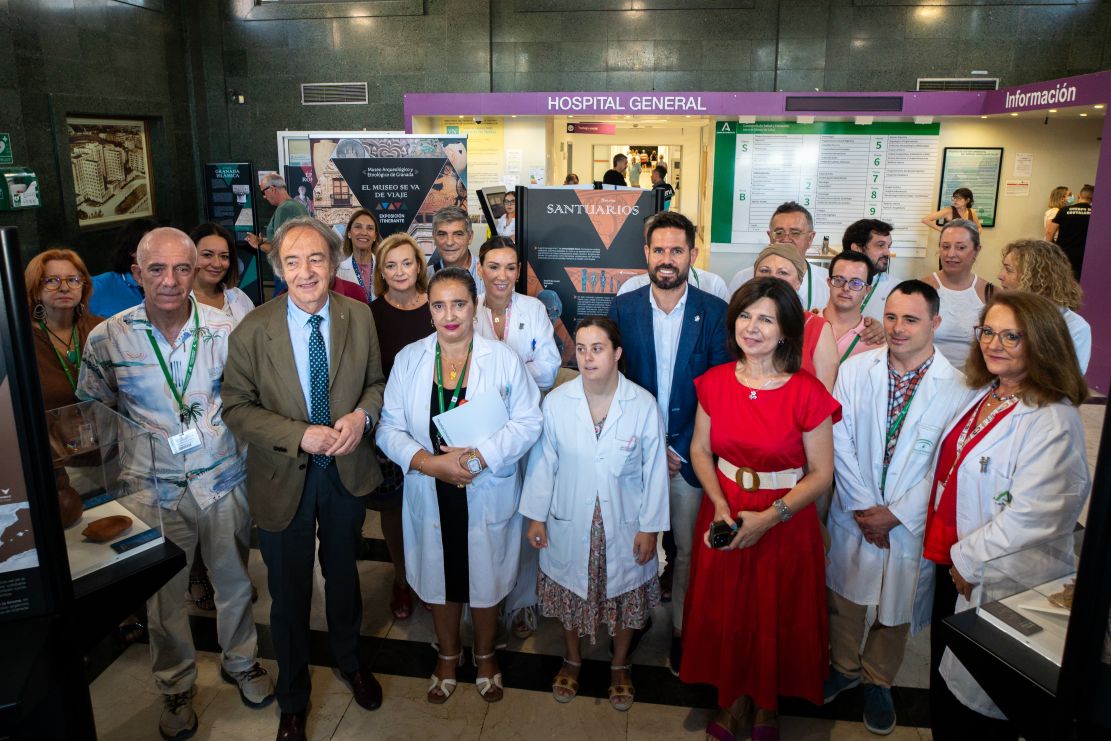 el-museo-arqueologico-de-granada-viaja-al-hospital-virgen-de-las-nieves-para-llevar-cultura-emocion-y-bienestar-a-pacientes-y-sanitarios