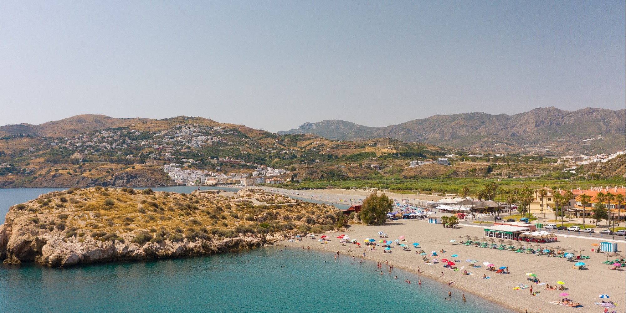 salud-levanta-la-prohibicion-de-bano-en-la-playa-de-la-charca-de-salobrena-tras-confirmarse-la-excelente-calidad-del-agua