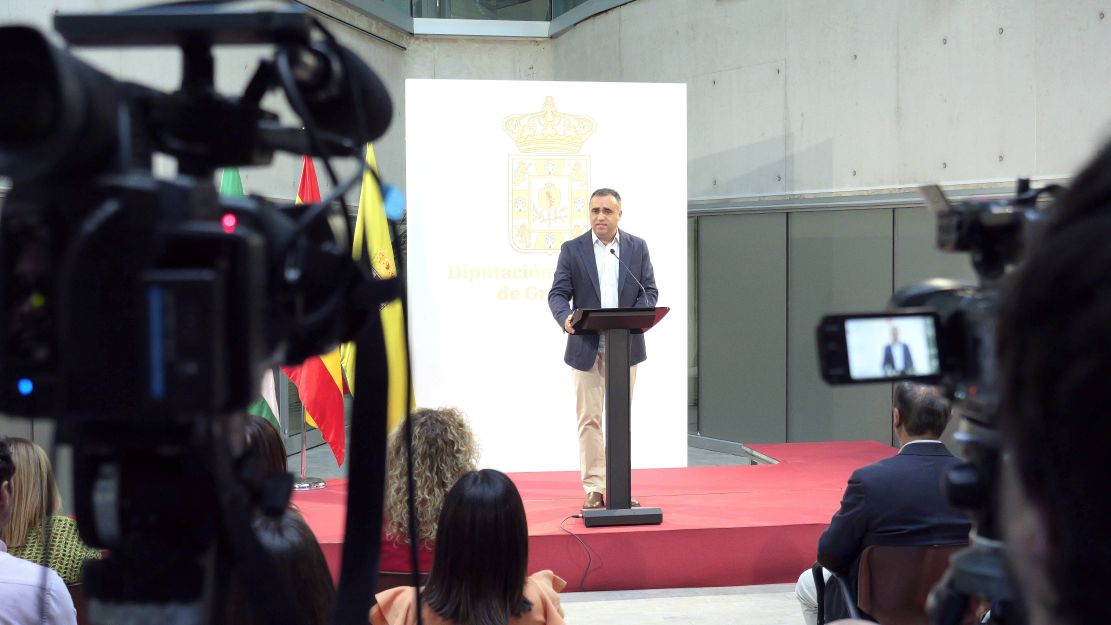 la-diputacion-de-granada-lanza-un-plan-historico-de-25-millones-para-mejorar-infraestructuras-en-93-anejos-de-la-provincia