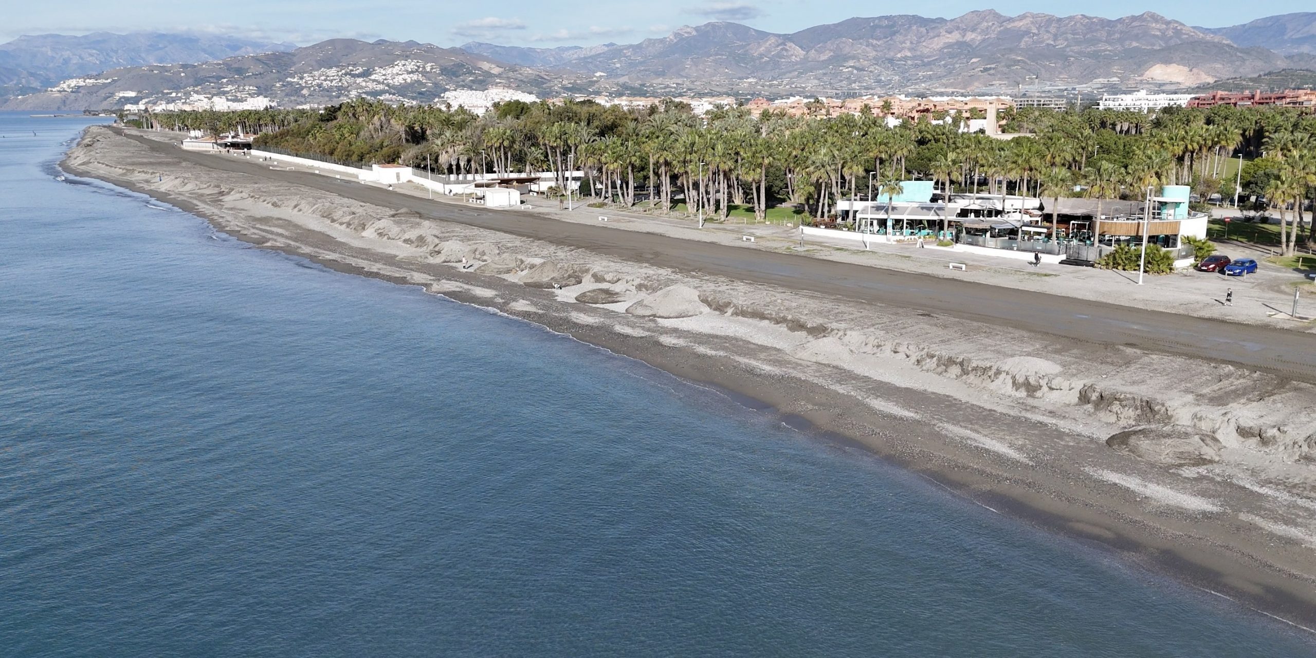 ugr-la-costa-de-granada-perdera-entre-5-y-25-metros-en-25-anos-si-no-se-gestiona-de-forma-integral-la-erosion-y-el-impacto-climatico