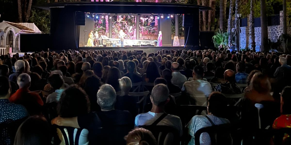 mas-de-3-000-personas-arropan-en-almunecar-la-xvii-edicion-del-festival-internacional-de-teatro-grecolatino-sexi-firmum-iulium