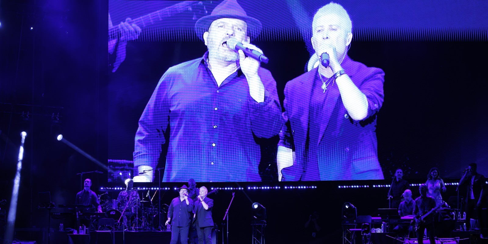 los-pecos-conquistan-granada-con-una-noche-inolvidable