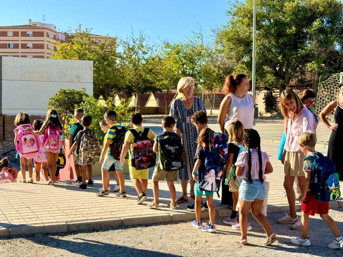 granada-mas-de-77-300-escolares-de-infantil-primaria-y-educacion-especial-comienzan-manana-el-curso-en-granada