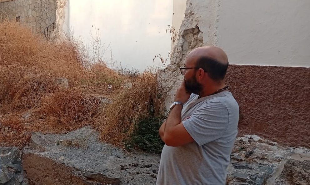 almunecar-el-psoe-exige-al-ayuntamiento-que-actue-ante-el-abandono-del-barrio-de-san-miguel