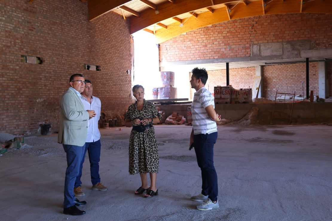 guevejar-avanza-en-la-construccion-de-su-centro-deportivo-cultural-gracias-al-pfea