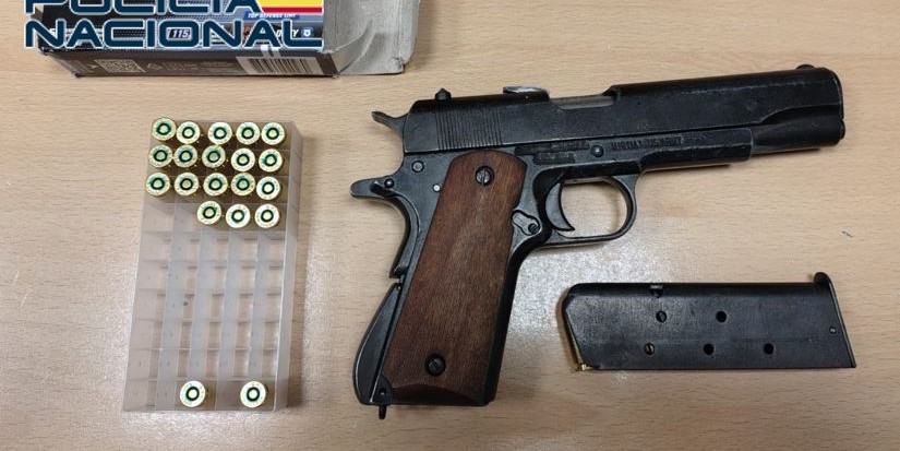 la-policia-nacional-detiene-a-un-hombre-por-tenencia-ilicita-de-armas