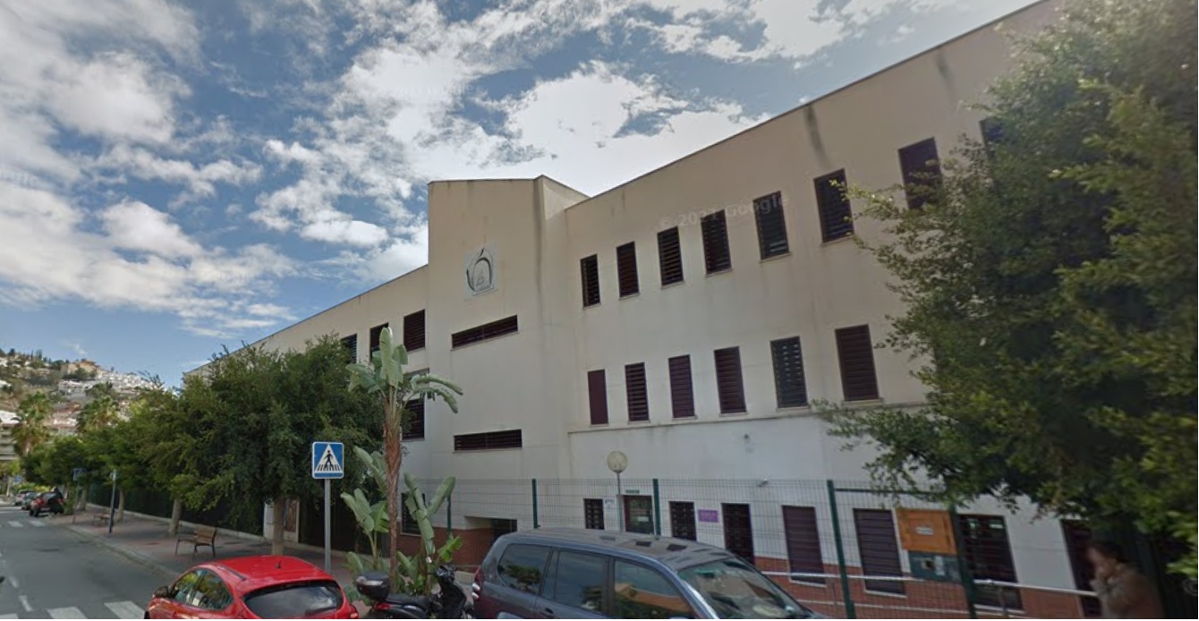 granada-inicia-el-curso-con-106-500-estudiantes-131-profesores-extra-y-840-alumnos-menos-en-eso-y-bachillerato
