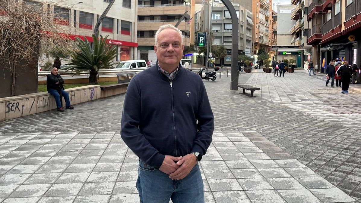 vox-denuncia-la-falta-de-accesibilidad-en-el-centro-de-educacion-permanente-de-motril-y-exige-a-la-junta-una-actuacion-urgente