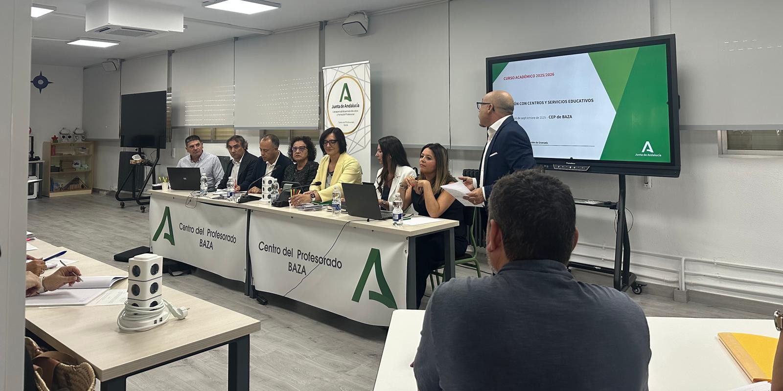 nuevo-curso-escolar-2025-2026-inspeccion-educativa-liderazgo-directivo-y-trabajo-conjunto-para-mejorar-la-calidad-y-la-atencion-al-alumnado