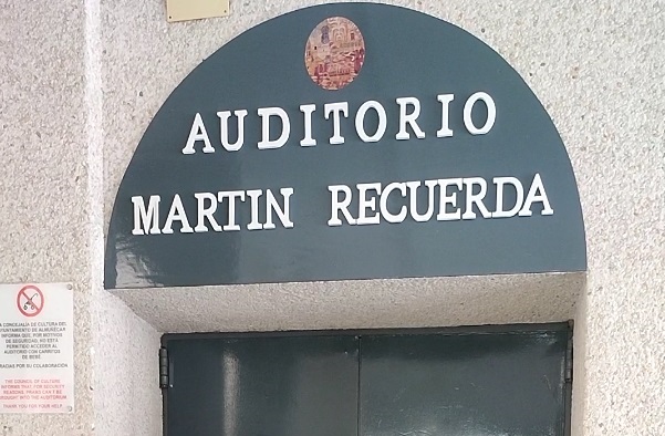iu-almunecar-exige-al-pp-reparar-la-climatizacion-del-auditorio-martin-recuerda-tras-anos-de-quejas