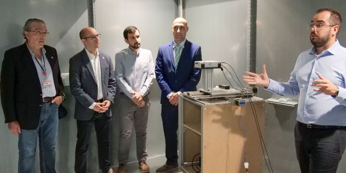 la-universidad-de-granada-se-consolida-como-referente-mundial-en-tecnologia-5g-y-6g-con-su-laboratorio-swtl-unico-en-el-diseno-y-prueba-de-sistemas-inalambricos-avanzados
