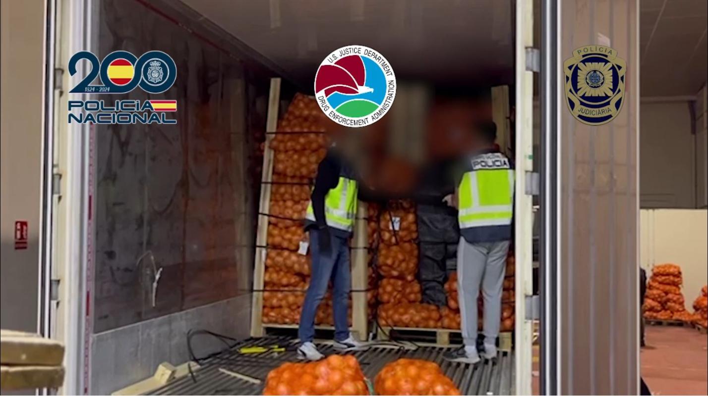 granada-la-policia-desmantela-dos-redes-que-ocultaban-hachis-entre-pimientos-para-distribuirlo-por-europa-20-detenidos