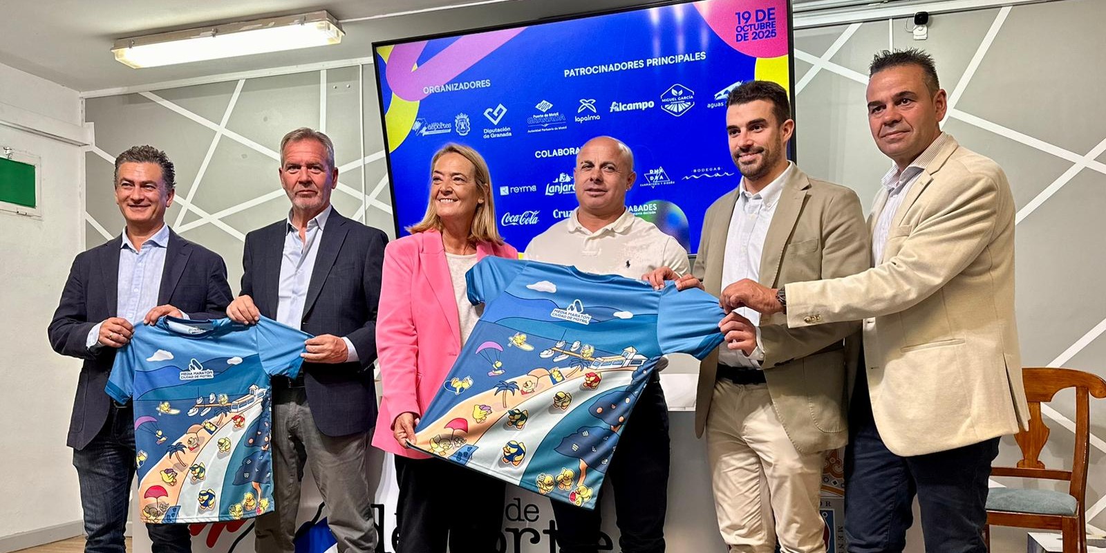 la-diputacion-impulsa-la-41a-media-maraton-ciudad-de-motril-que-bate-record-con-1-800-corredores-y-un-dorsal-solidario-a-favor-de-la-aecc