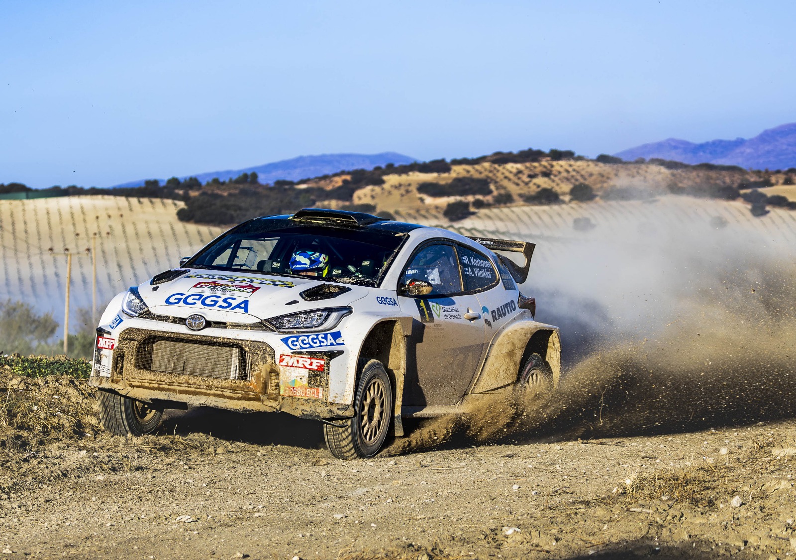 korhonen-hace-historia-en-granada-y-lidera-un-nuevo-triunfo-finlandes-en-el-cert-rallycar