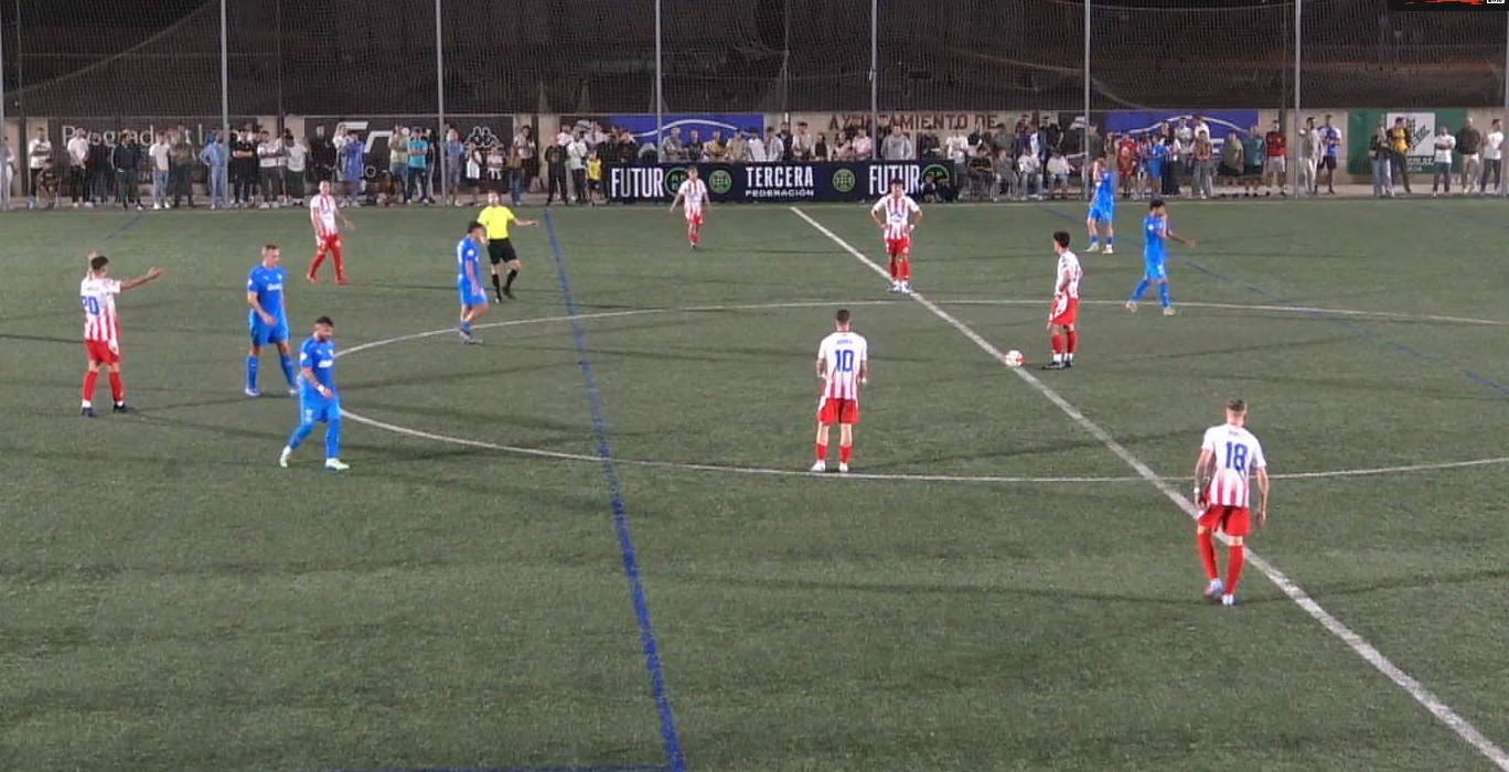 el-cf-motril-se-reafirma-en-el-liderato-tras-vencer-0-2-al-arenas-de-armilla