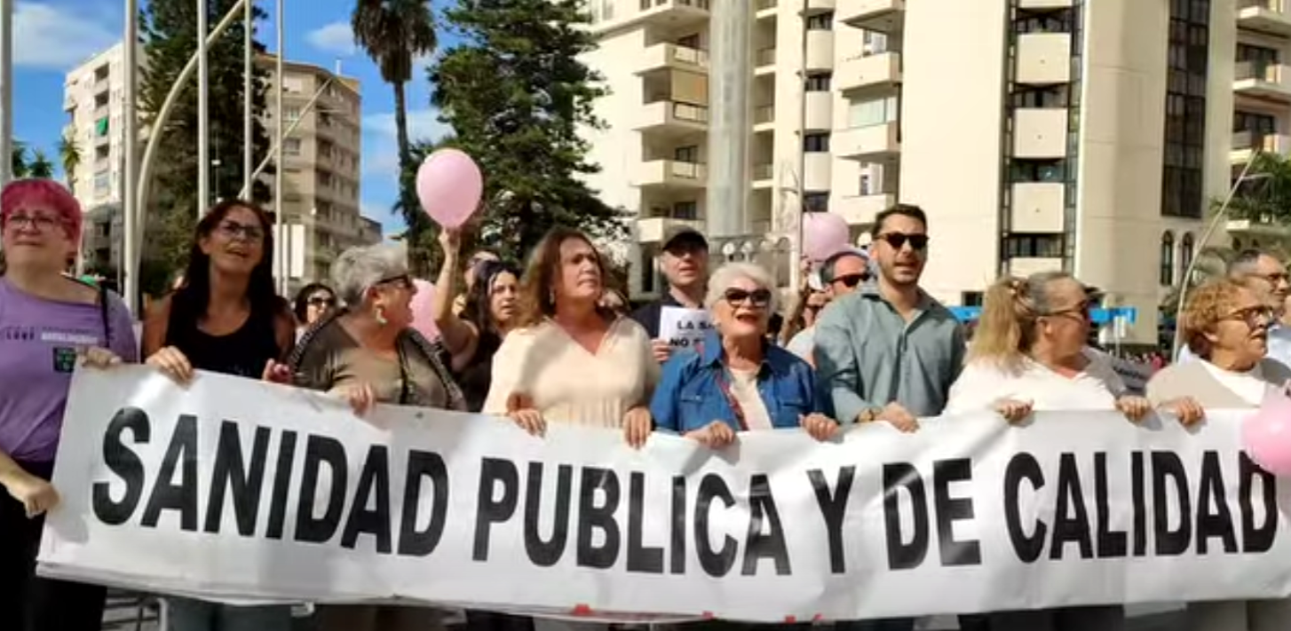 unas-700-personas-se-manifiestan-en-motril-por-una-sanidad-publica-y-de-calidad