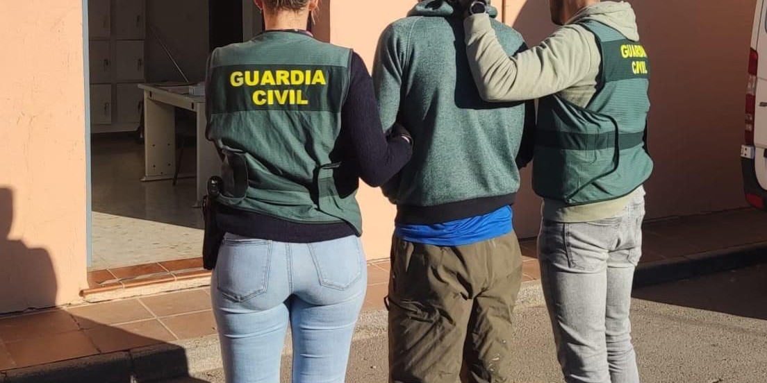 granada-detenidos-cuatro-individuos-por-asaltar-a-un-camionero-y-robar-3-500-metros-de-cable-de-cobre-valorado-en-10-000-euros