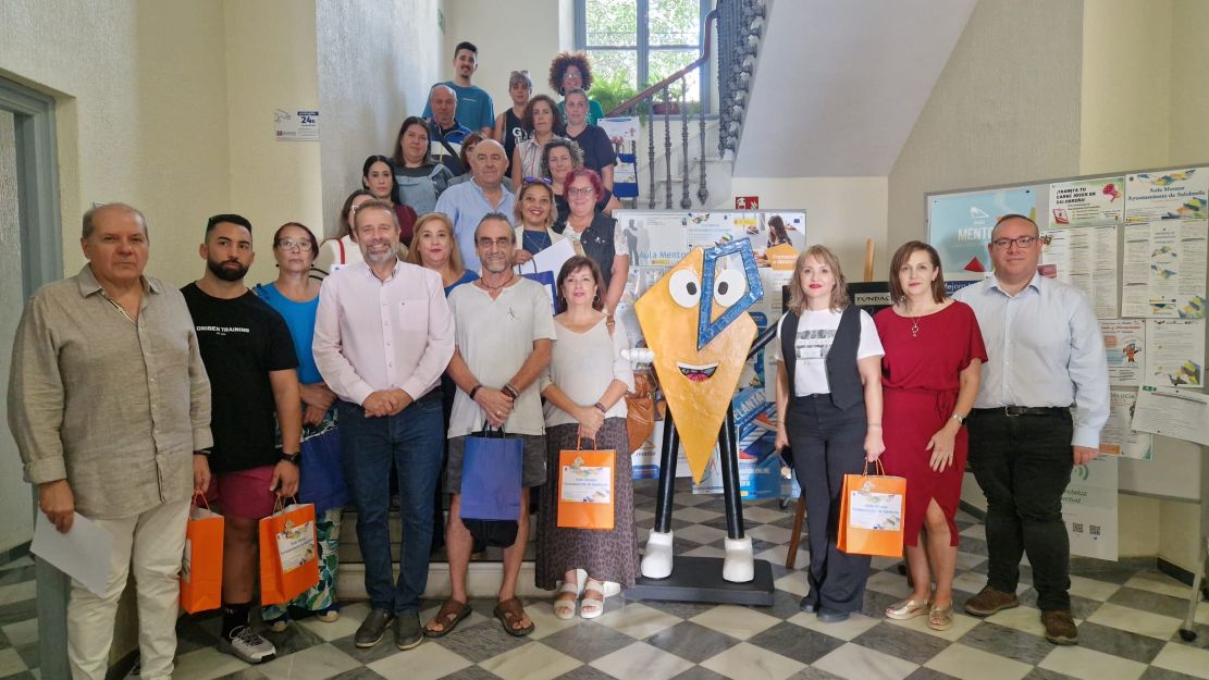 salobrena-entregadas-22-matriculas-en-la-x-edicion-del-concurso-formate-y-mentorizate-de-radio-salobrena-y-aula-mentor